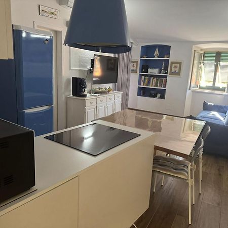 Appartamento La Casa Di Chiara Порт-Аццурро Экстерьер фото